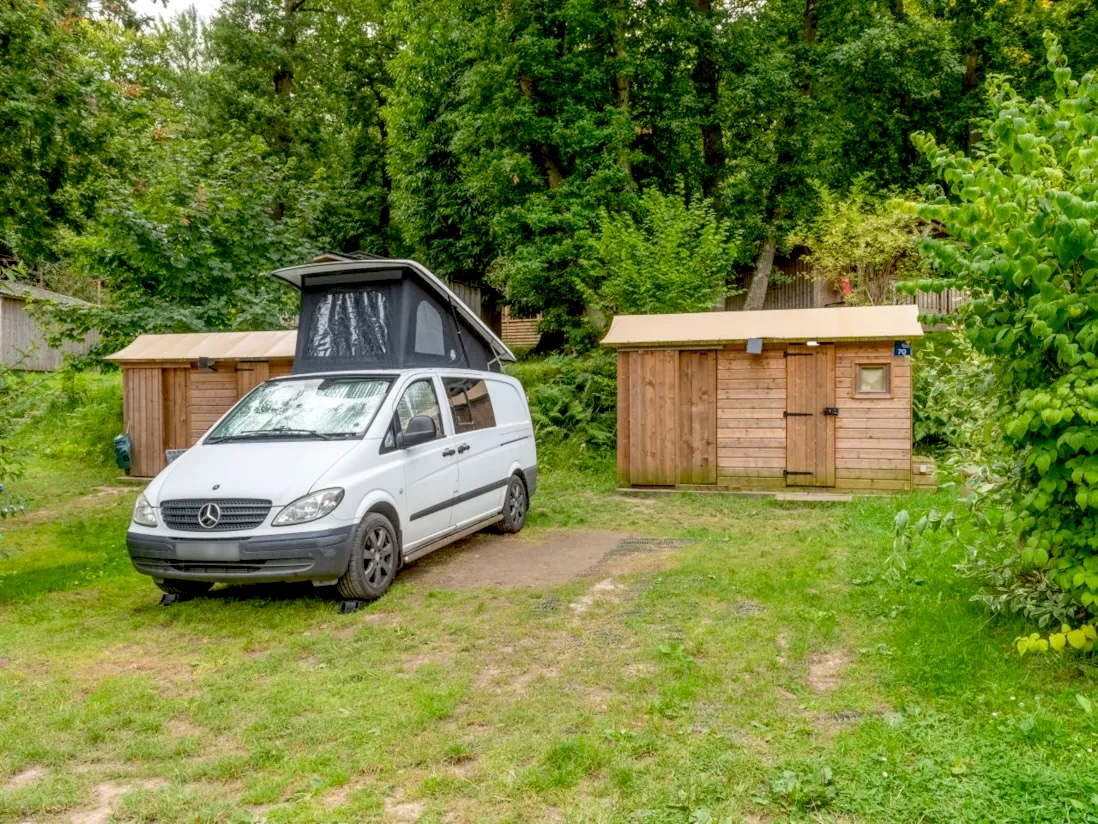 Camping les îles flower emplacement van caravane copie