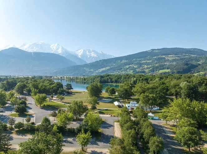 camping les iles passy lac vue aerienne foret nature